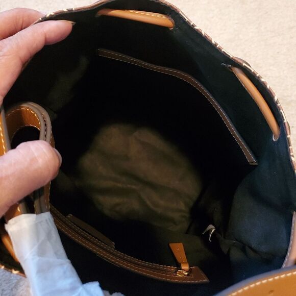 SAM EDELMAN Signature Blaire Leather Bucket Bag - Picture 9 of 12